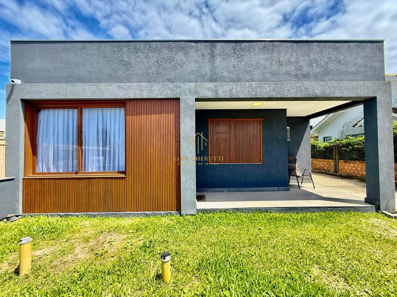 Linda casa em localização privilegiada na praia de Rainha do Mar: 1ª foto da galeria de imagens do imóvel
