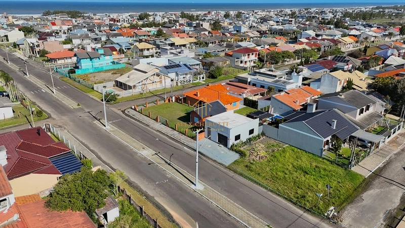 Prédio comercial à venda na praia de Atlântida Sul: 3ª foto da galeria de imagens do imóvel