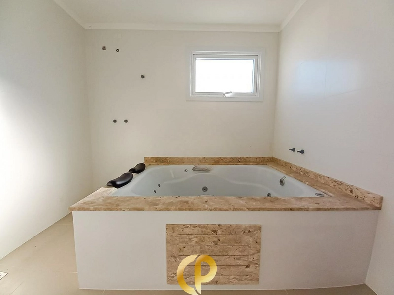 🏡 Casa contemporânea com 330m², vista incrível, piscina e 3 suítes! ✨: 4ª foto da galeria de imagens do imóvel