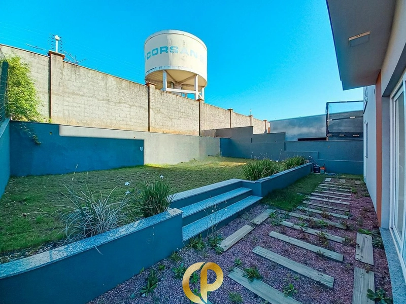 🏡 Casa contemporânea com 330m², vista incrível, piscina e 3 suítes! ✨: 6ª foto da galeria de imagens do imóvel