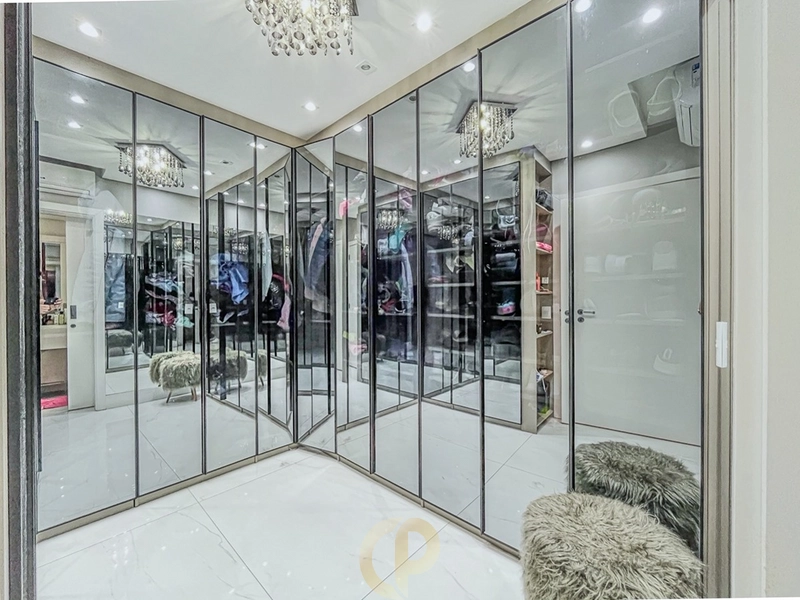 Linda casa térrea na fase I do Alphaville: 2ª foto da galeria de imagens do imóvel