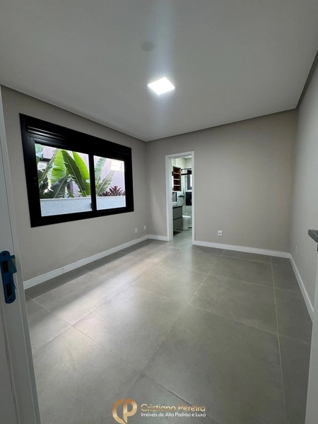 Casa com 4 suítes no City Park | 304,83 m²: 3ª foto da galeria de imagens do imóvel