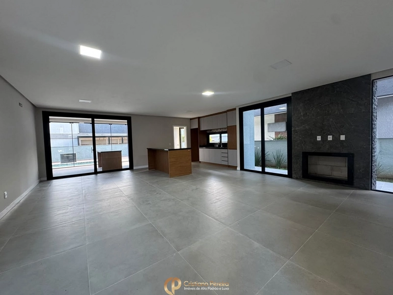 Casa com 4 suítes no City Park | 304,83 m²: 8ª foto da galeria de imagens do imóvel