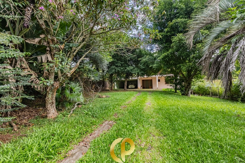 🏡 Casa clássica com 350m², 5 dormitórios, pé-direito duplo e ótima localização! ✨: 28ª foto da galeria de imagens do imóvel