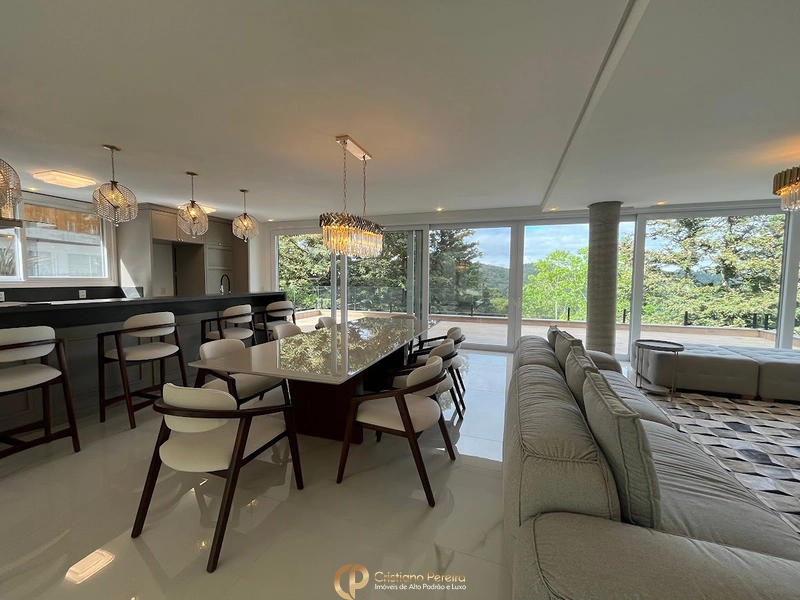 Exclusiva residência no Aspen Mountain com 5 suítes e vista para o vale em Gramado: 3ª foto da galeria de imagens do imóvel