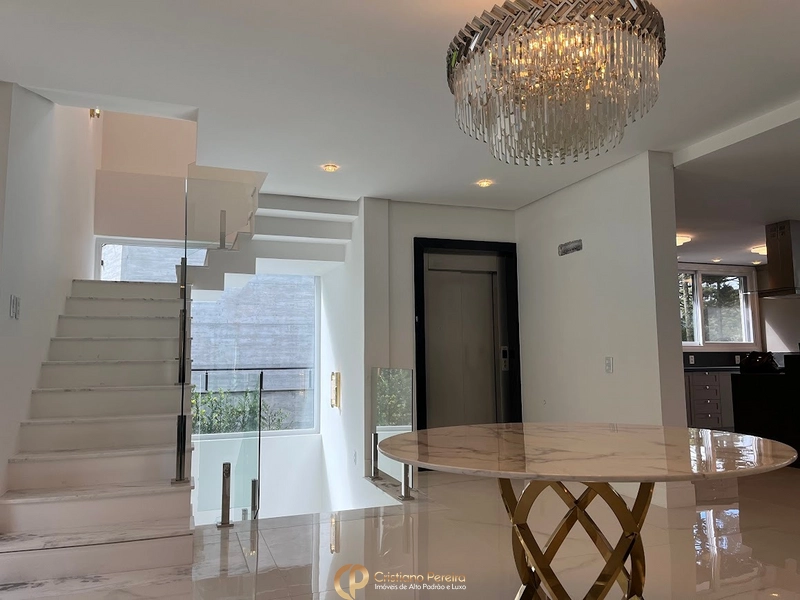 Exclusiva residência no Aspen Mountain com 5 suítes e vista para o vale em Gramado: 2ª foto da galeria de imagens do imóvel