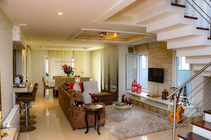 🏡 Casa moderna com 3 dormitórios, lareira, sacadas e espaço gourmet! ✨: 6ª foto da galeria de imagens do imóvel