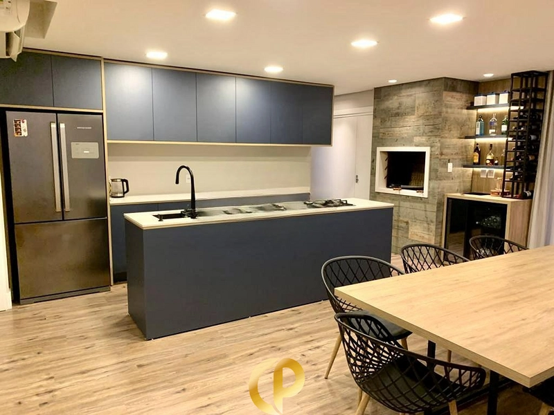 🏡 Casa imponente no Alphaville com 3 suítes, lareira, cozinha com ilha e espaço gourmet! ✨: 3ª foto da galeria de imagens do imóvel
