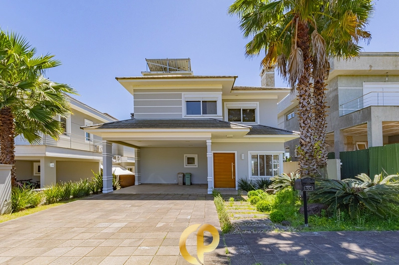 Sobrado semimobiliado com 3 suítes no Alphaville: 2ª foto da galeria de imagens do imóvel