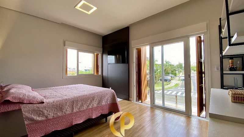 🏡 Casa imponente no Alphaville com 3 suítes, pé-direito duplo, piscina e espaço gourmet! ✨: 6ª foto da galeria de imagens do imóvel