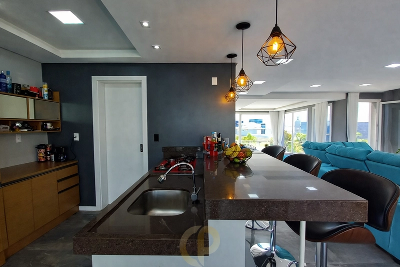 🏡 Casa moderna e integrada com 300m², sacadas, espaço gourmet e piscina.: 4ª foto da galeria de imagens do imóvel