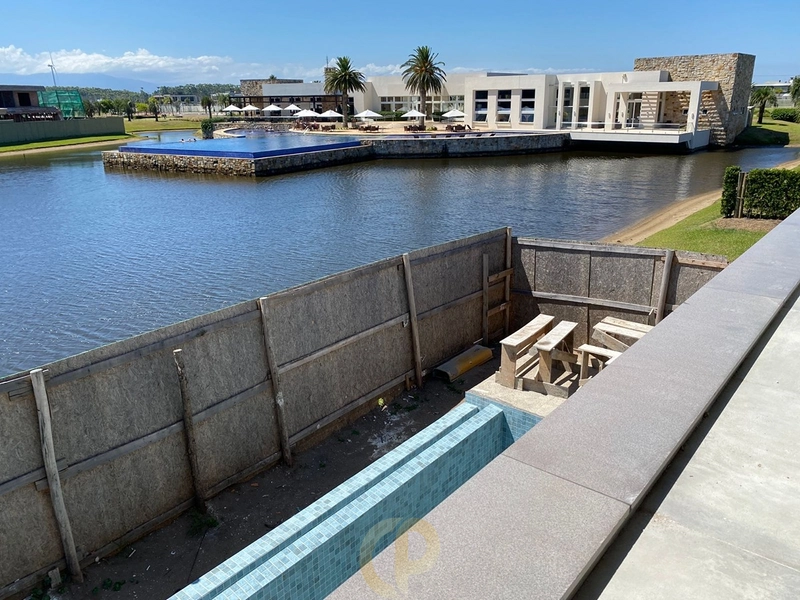 ✨ Residência exclusiva com 6 suítes no Condomínio Enseada — sofisticação em cada detalhe: 37ª foto da galeria de imagens do imóvel
