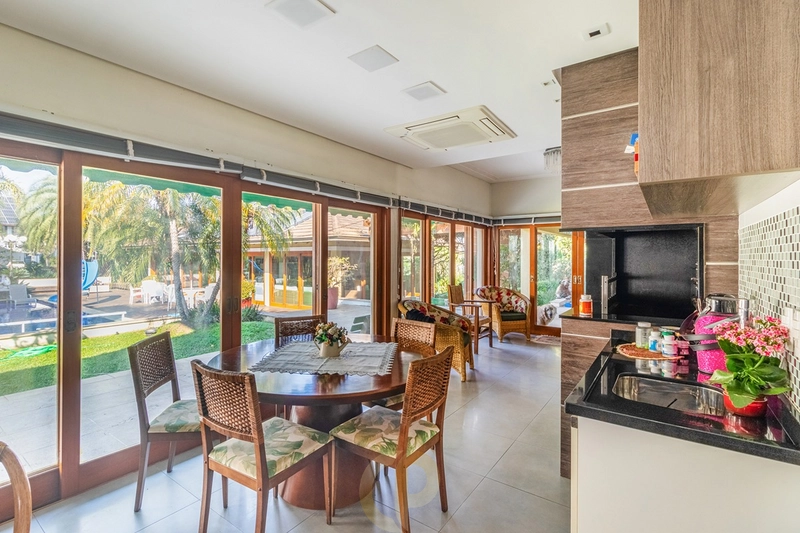 Sobrado encantador com 6 suítes no Alphaville na fase 1: 19ª foto da galeria de imagens do imóvel