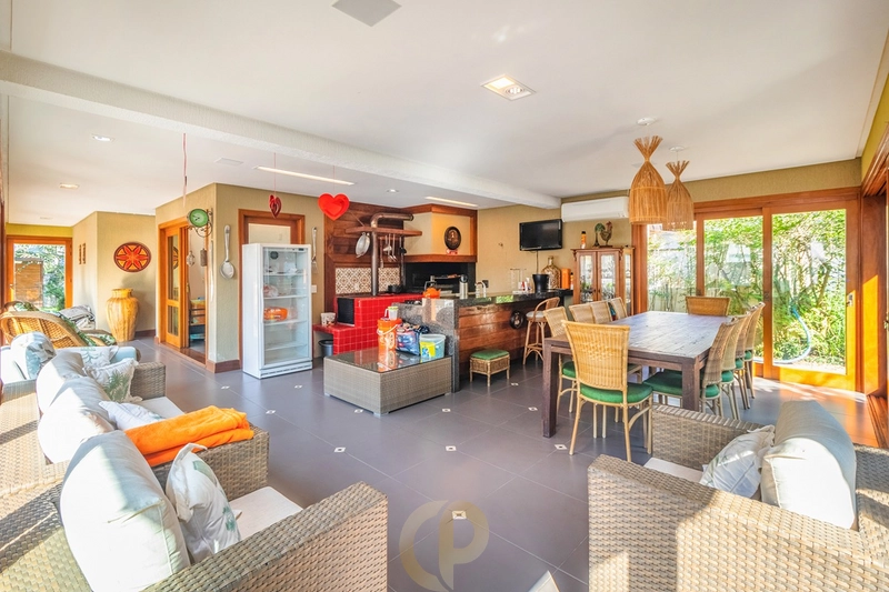 Sobrado encantador com 6 suítes no Alphaville na fase 1: 17ª foto da galeria de imagens do imóvel