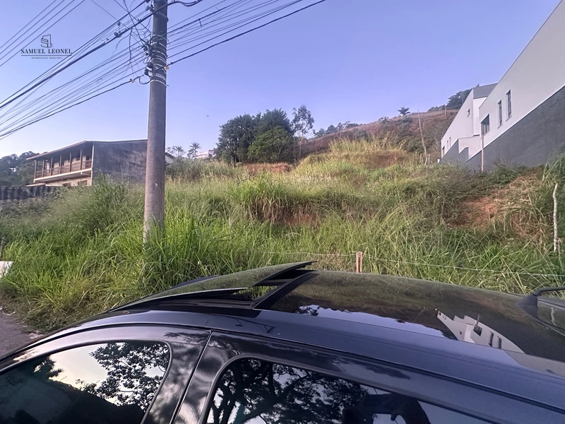 Lote de 1050m2 em rua plana a venda: 1ª foto da galeria de imagens do imóvel