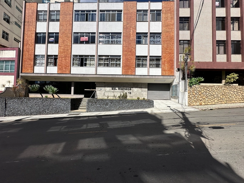 Apartamento Com Todos Planejados de Três Quartos Um Suíte e Com Duas Vaga de Garagem no Bairro Vale do Ipê Juiz de Fora MG: 2ª foto da galeria de imagens do imóvel