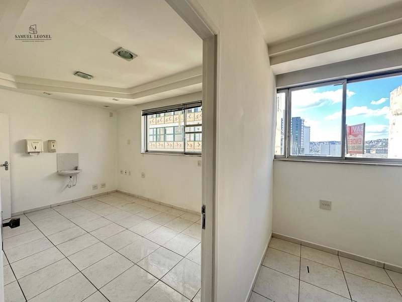 Loja comercial disponível a venda no calçadão da halfed: 1ª foto da galeria de imagens do imóvel