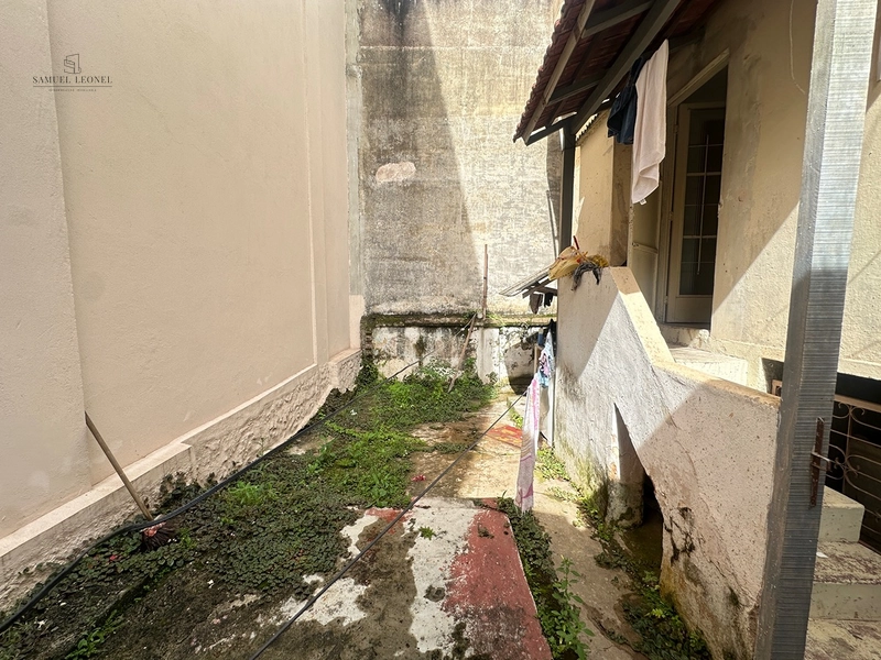 Casa antiga de quatro quartos a venda na principal rua do centro da cidade de Juiz de Fora MG : 8ª foto da galeria de imagens do imóvel