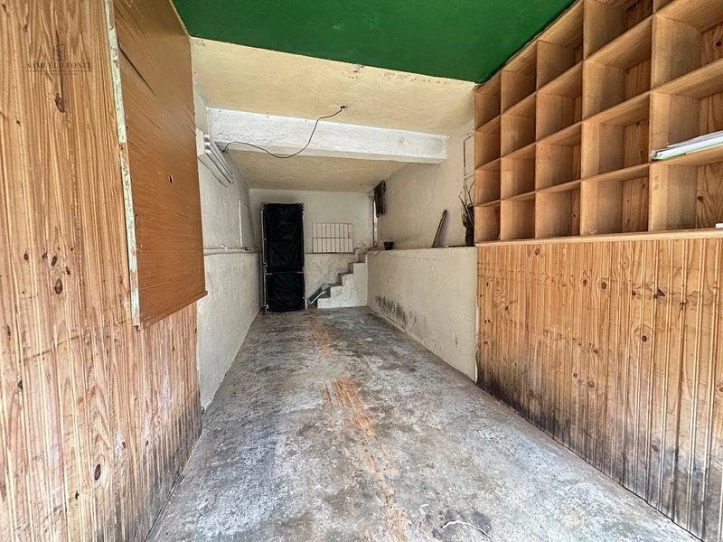 Casa antiga de quatro quartos a venda na principal rua do centro da cidade de Juiz de Fora MG : 13ª foto da galeria de imagens do imóvel