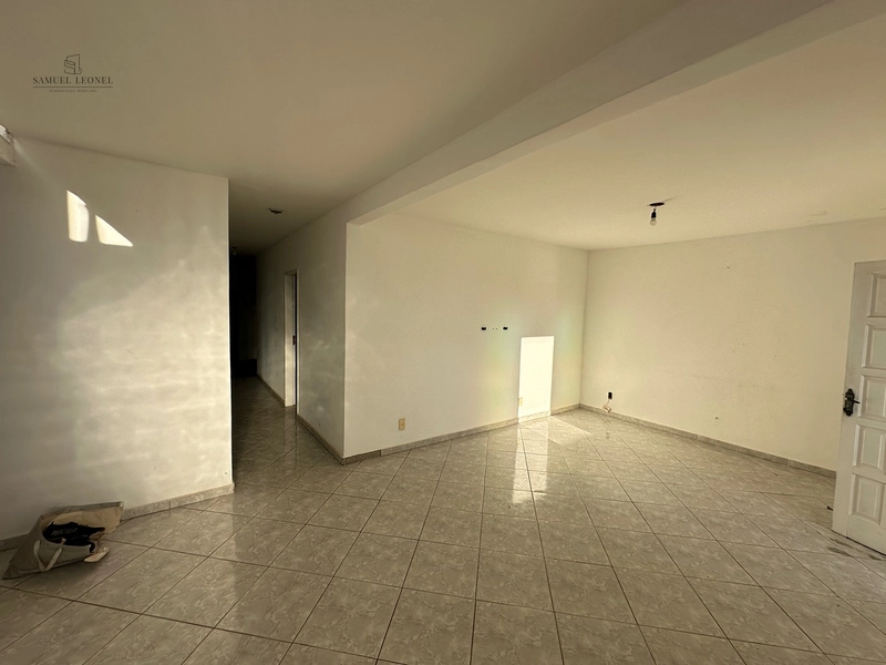 Casa duplex com três quartos três salas varanda grande à venda no bairro aeroporto : 15ª foto da galeria de imagens do imóvel