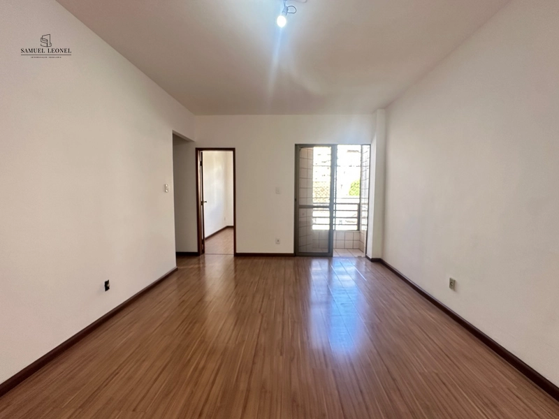 Apartamento 2 quartos e um banheiro com elevador e vaga de garagem: 1ª foto da galeria de imagens do imóvel