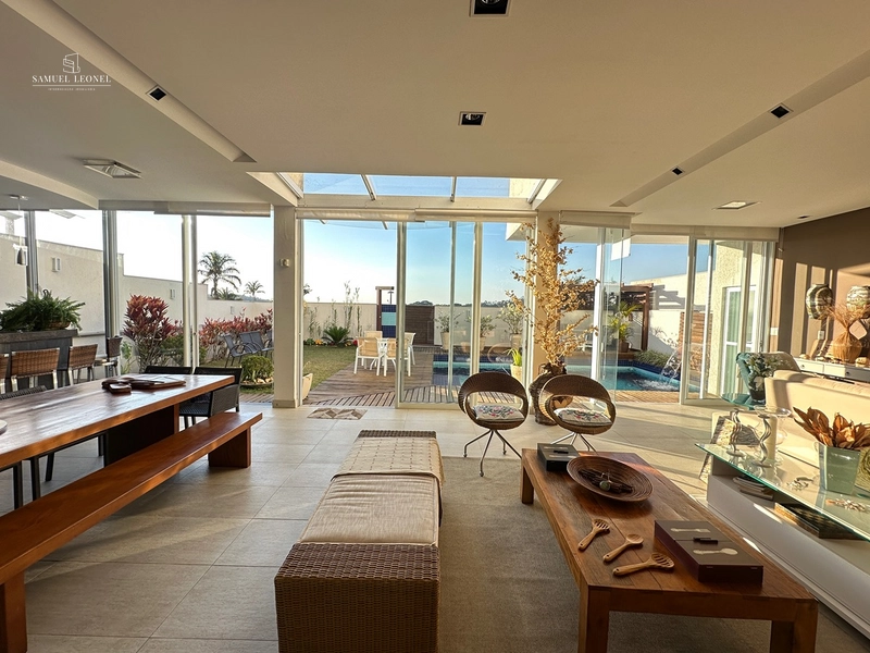 Casa duplex de três suítes a venda no condomínio Spina Ville I por 1.750.000,00: 17ª foto da galeria de imagens do imóvel