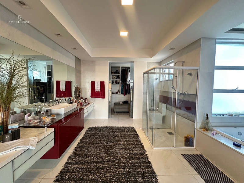 Casa duplex de três suítes a venda no condomínio Spina Ville I por 1.750.000,00: 4ª foto da galeria de imagens do imóvel