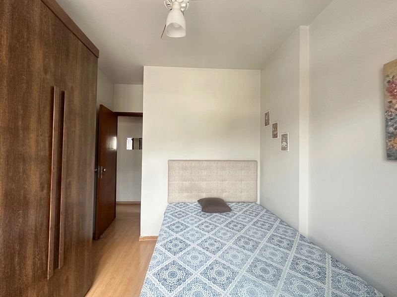 Apartamento de dois quartos e um banheiro e uma vaga e elevador à venda no centro de Juiz de Fora : 5ª foto da galeria de imagens do imóvel