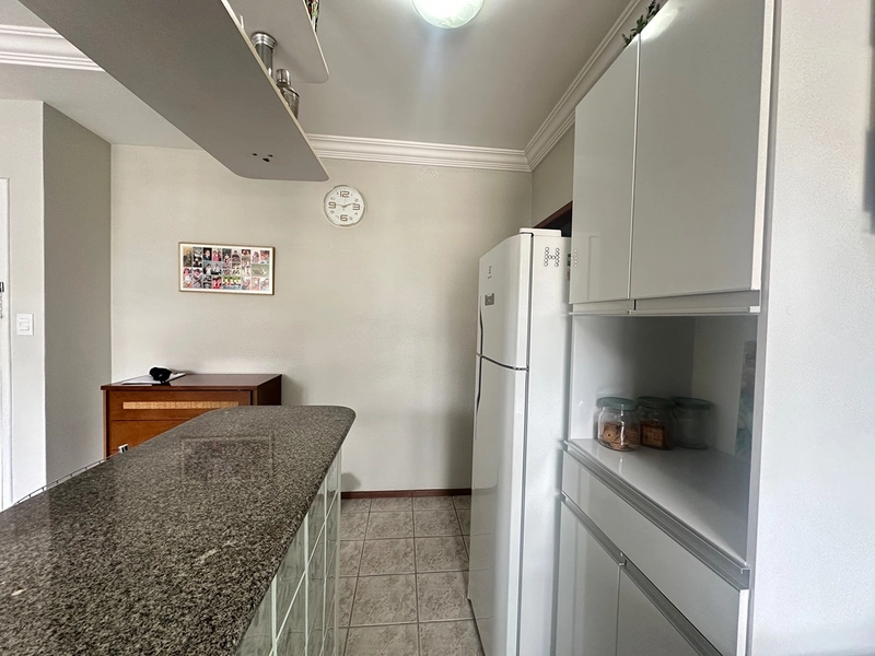 Apartamento de dois quartos e um banheiro e uma vaga e elevador à venda no centro de Juiz de Fora : 11ª foto da galeria de imagens do imóvel