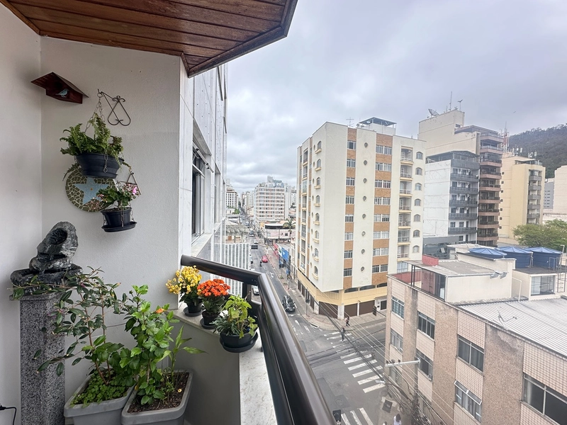 Apartamento de dois quartos e um banheiro e uma vaga e elevador à venda no centro de Juiz de Fora : 16ª foto da galeria de imagens do imóvel