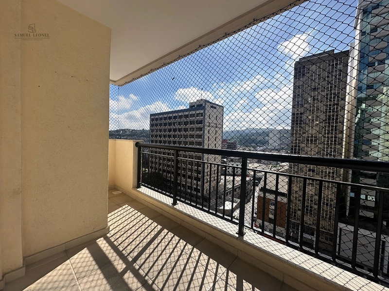 Apartamento de dois quartos um suíte com vaga e elevador à venda na avenida Rio Branco centro de Juiz de Fora : 27ª foto da galeria de imagens do imóvel