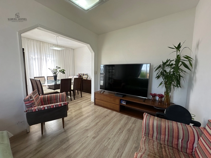 Casa com terreno de 1500 metros a venda no bairro próximo a UFJF: 3ª foto da galeria de imagens do imóvel