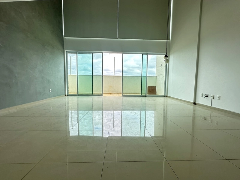 Cobertura duplex com mezanino e três quartos com vista panorâmica de toda cidade : 2ª foto da galeria de imagens do imóvel