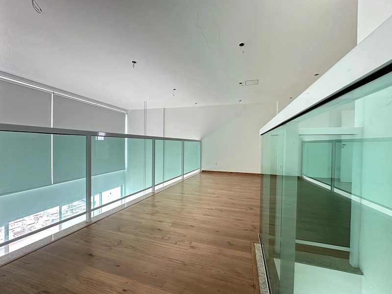 Cobertura duplex com mezanino e três quartos com vista panorâmica de toda cidade : 15ª foto da galeria de imagens do imóvel