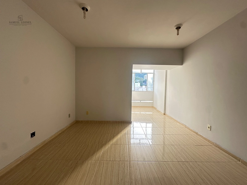 Apartamento de dois dormitórios e dois banheiros para venda no centro de Juiz de Fora com elevador e portaria 24h: 12ª foto da galeria de imagens do imóvel