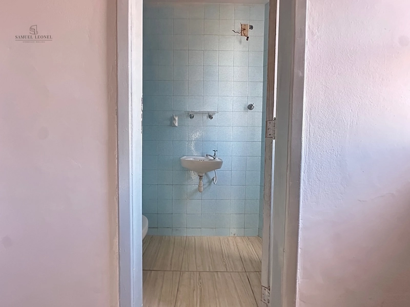 Apartamento de dois dormitórios e dois banheiros para venda no centro de Juiz de Fora com elevador e portaria 24h: 9ª foto da galeria de imagens do imóvel