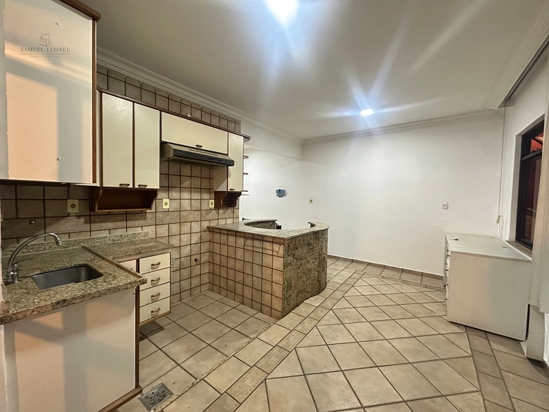 Cobertura duplex com todos móveis planejados e varanda gourmet com churrasqueira para venda no centro de Juiz de Fora : 7ª foto da galeria de imagens do imóvel