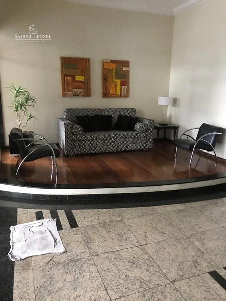 Apartamento de três quartos sendo um suíte com duas vagas de garagem à venda na rua Antônio Carlos Centro de Juiz de Fora Por 899.000,00: 15ª foto da galeria de imagens do imóvel