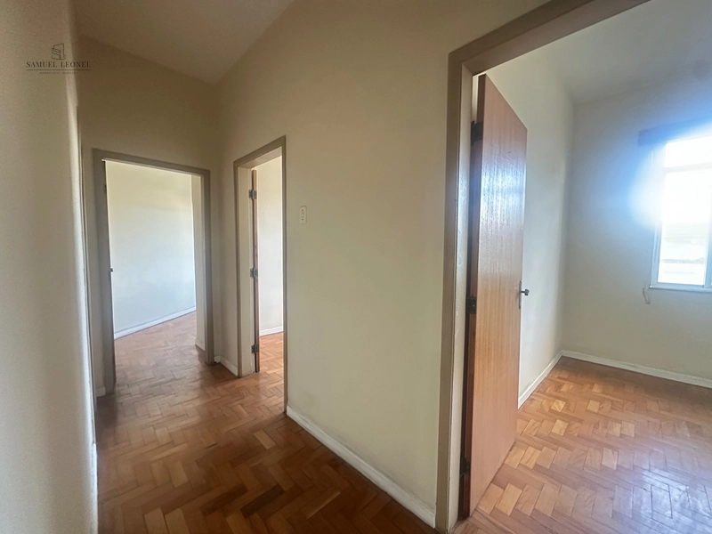 Apartamento de três quartos reformado a venda no centro de Juiz de Fora por 295.000,00: 11ª foto da galeria de imagens do imóvel