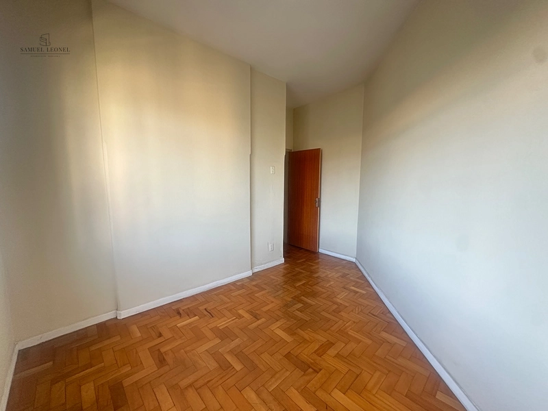 Apartamento de três quartos reformado a venda no centro de Juiz de Fora por 295.000,00: 20ª foto da galeria de imagens do imóvel