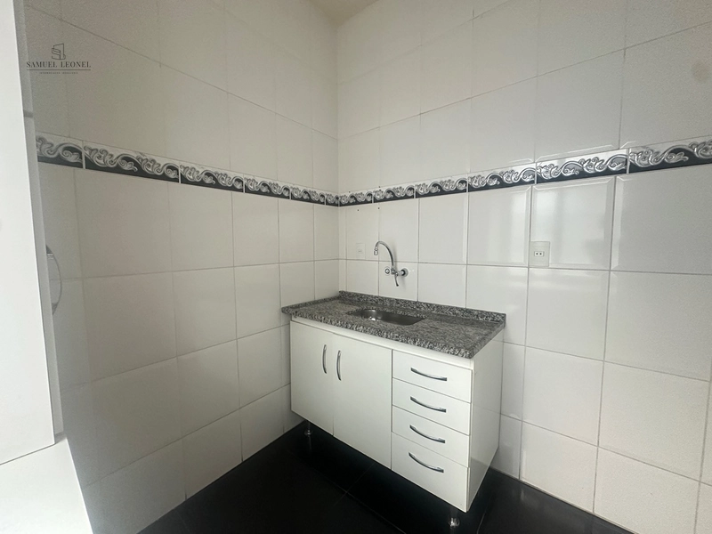 Apartamento de três quartos reformado a venda no centro de Juiz de Fora por 295.000,00: 5ª foto da galeria de imagens do imóvel