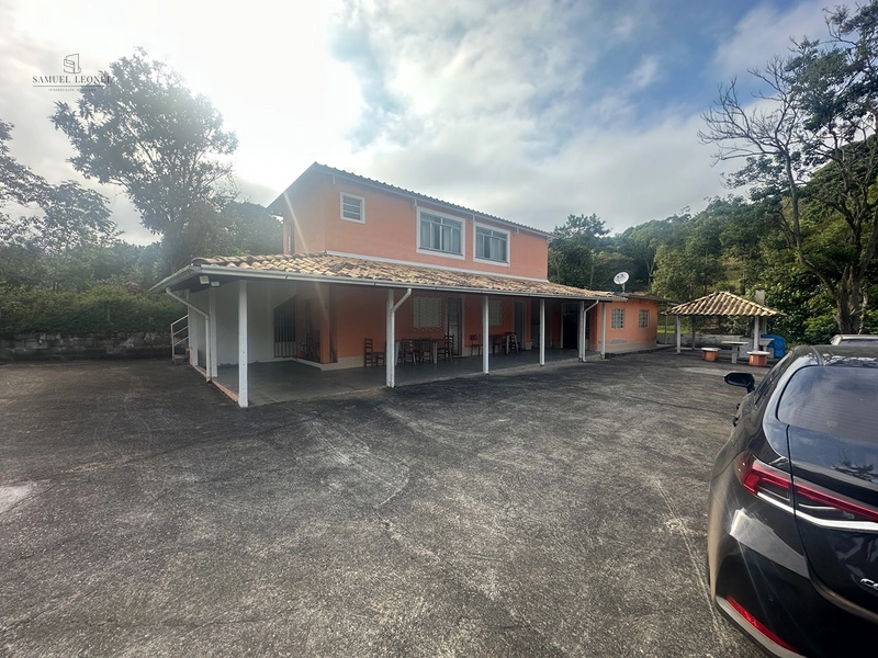 Chácara 100% plana de 2100m2 com açude disponível para venda por 270.000,00: 1ª foto da galeria de imagens do imóvel