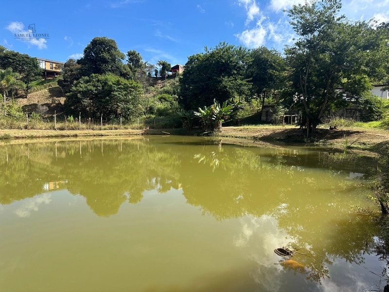 Granja com Açude e terreno de 3280m2 com piscina e obra inacabada à venda por 230.000,00: 6ª foto da galeria de imagens do imóvel