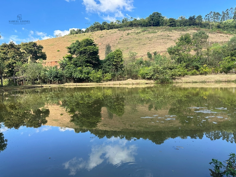 Granja com Açude e terreno de 3280m2 com piscina e obra inacabada à venda por 230.000,00: 8ª foto da galeria de imagens do imóvel