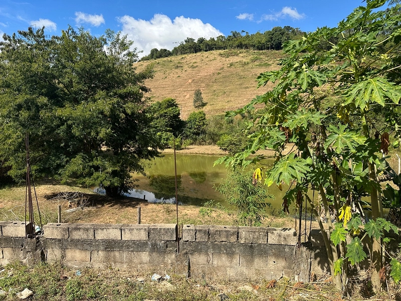 Granja com Açude e terreno de 3280m2 com piscina e obra inacabada à venda por 230.000,00: 14ª foto da galeria de imagens do imóvel