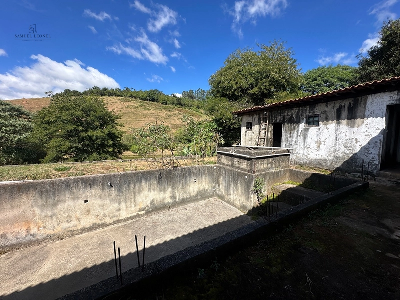 Granja com Açude e terreno de 3280m2 com piscina e obra inacabada à venda por 230.000,00: 16ª foto da galeria de imagens do imóvel