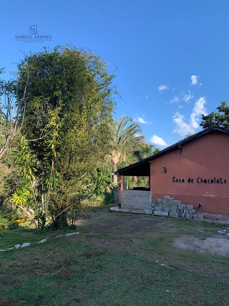 Chácara de 4497m2 com casa de dois quartos piscina e pastagem para criação de animais de estimação a venda por 249.000,00: 2ª foto da galeria de imagens do imóvel