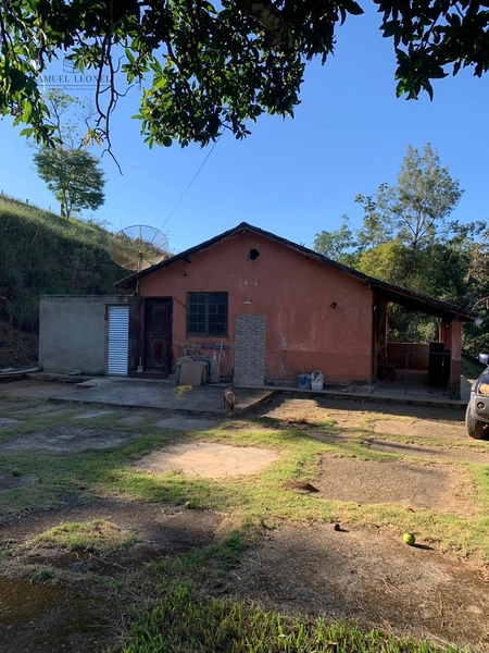 Chácara de 4497m2 com casa de dois quartos piscina e pastagem para criação de animais de estimação a venda por 249.000,00: 3ª foto da galeria de imagens do imóvel