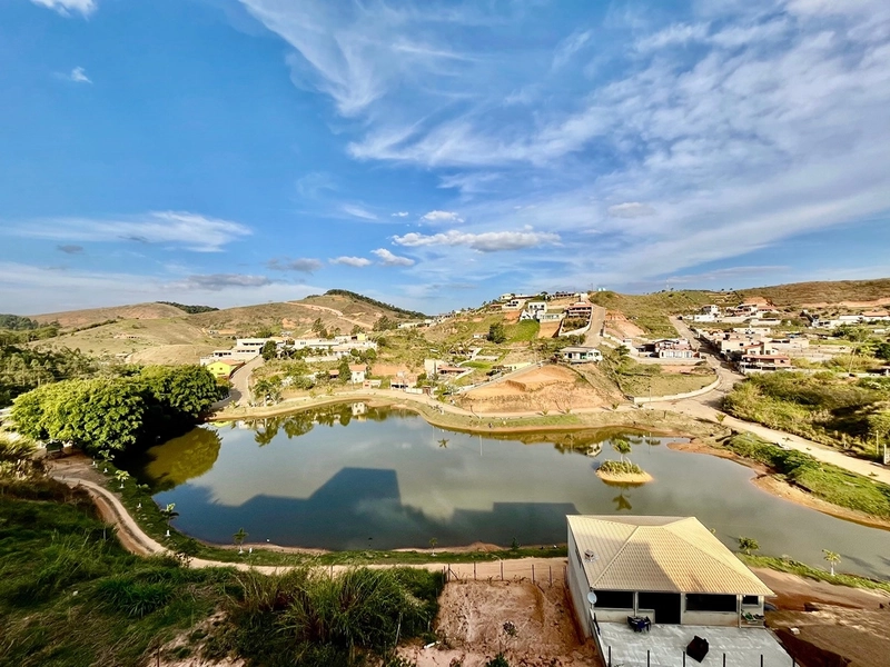 Casa moderna com vista definitiva para o lago no Granjeamento Portal do Sol | Chácara/MG: 26ª foto da galeria de imagens do imóvel