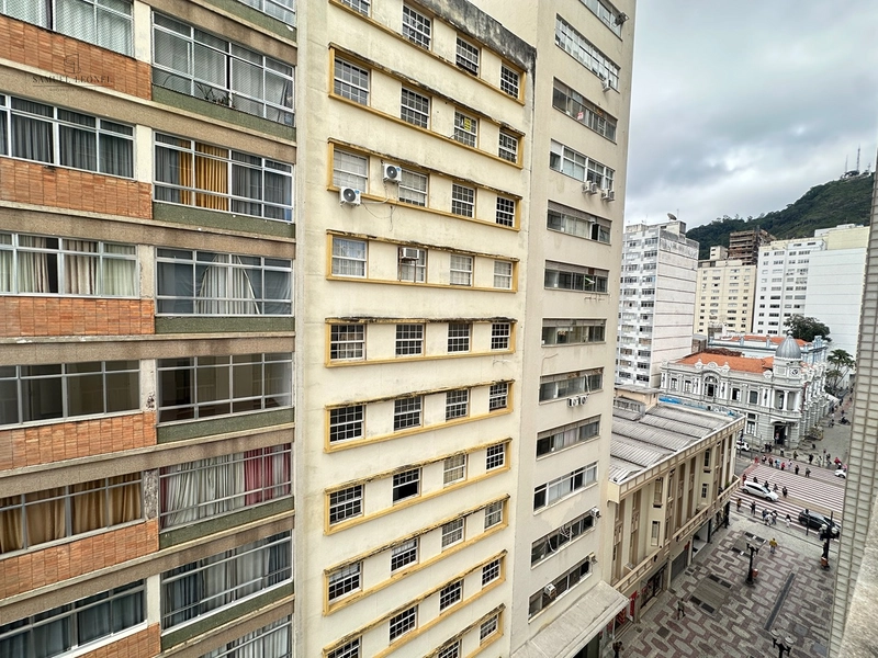 Apartamento de dois quartos reformado, com elevador, no calçadão da rua Halfed centro de Juiz de Fora: 20ª foto da galeria de imagens do imóvel